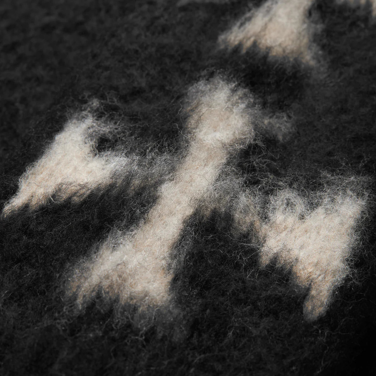 ASKYURSELF BRUSHED CROSS ZIP KNIT HOODIE