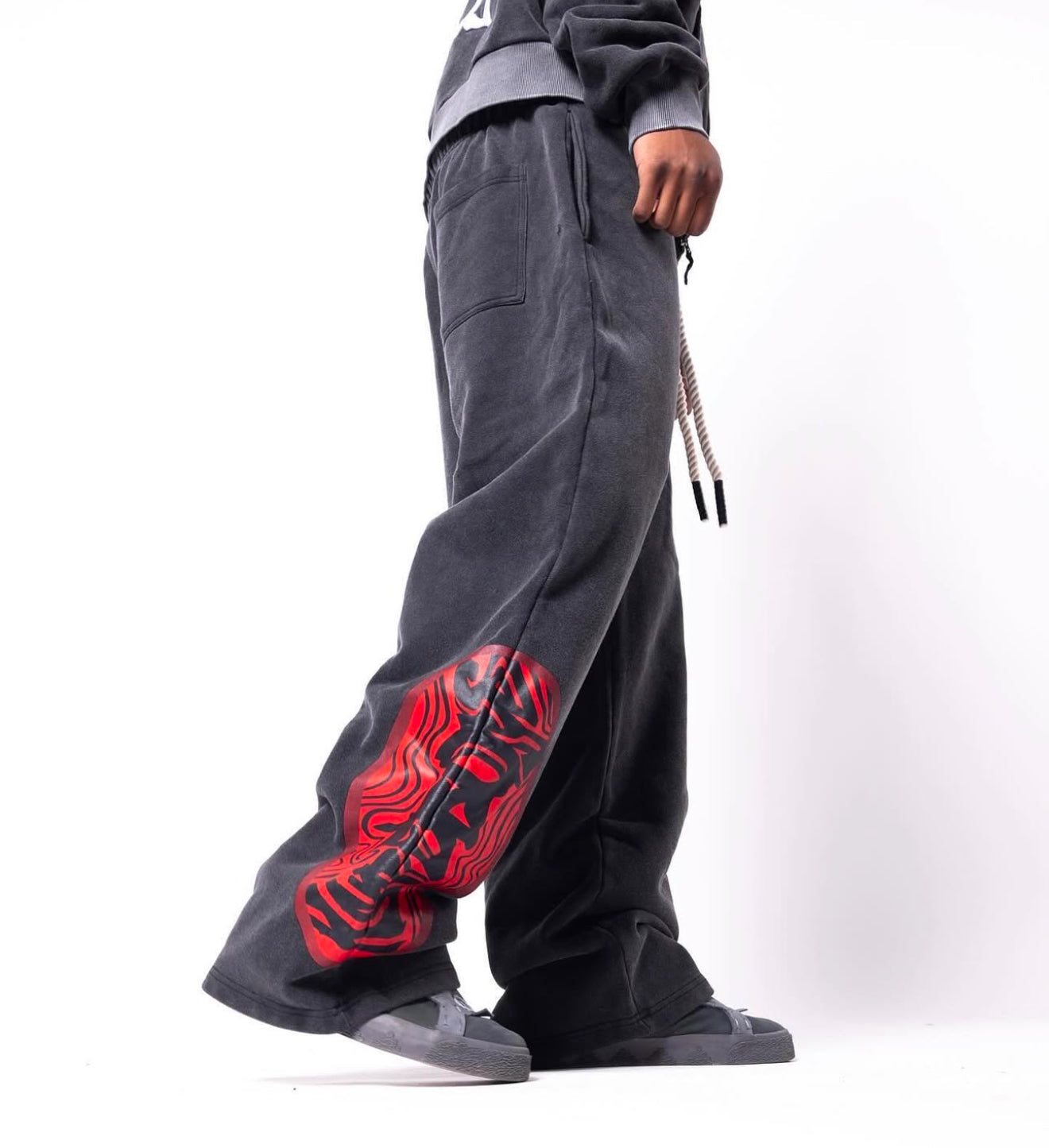 HYPEBOYS Wave Washed Sweatpants (BLACK)