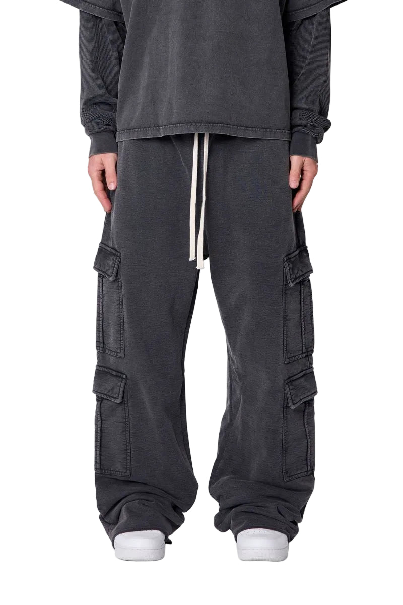 MNML Ultra Baggy Cargo Sweatpants - Washed Black