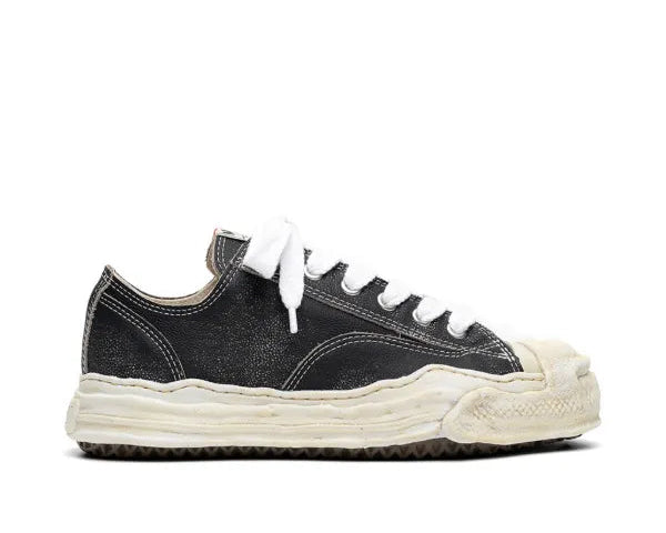 Maison MIHARA YASUHIRO Black 'Hank' OG Sole Shrink Leather Low-Top Sneakers