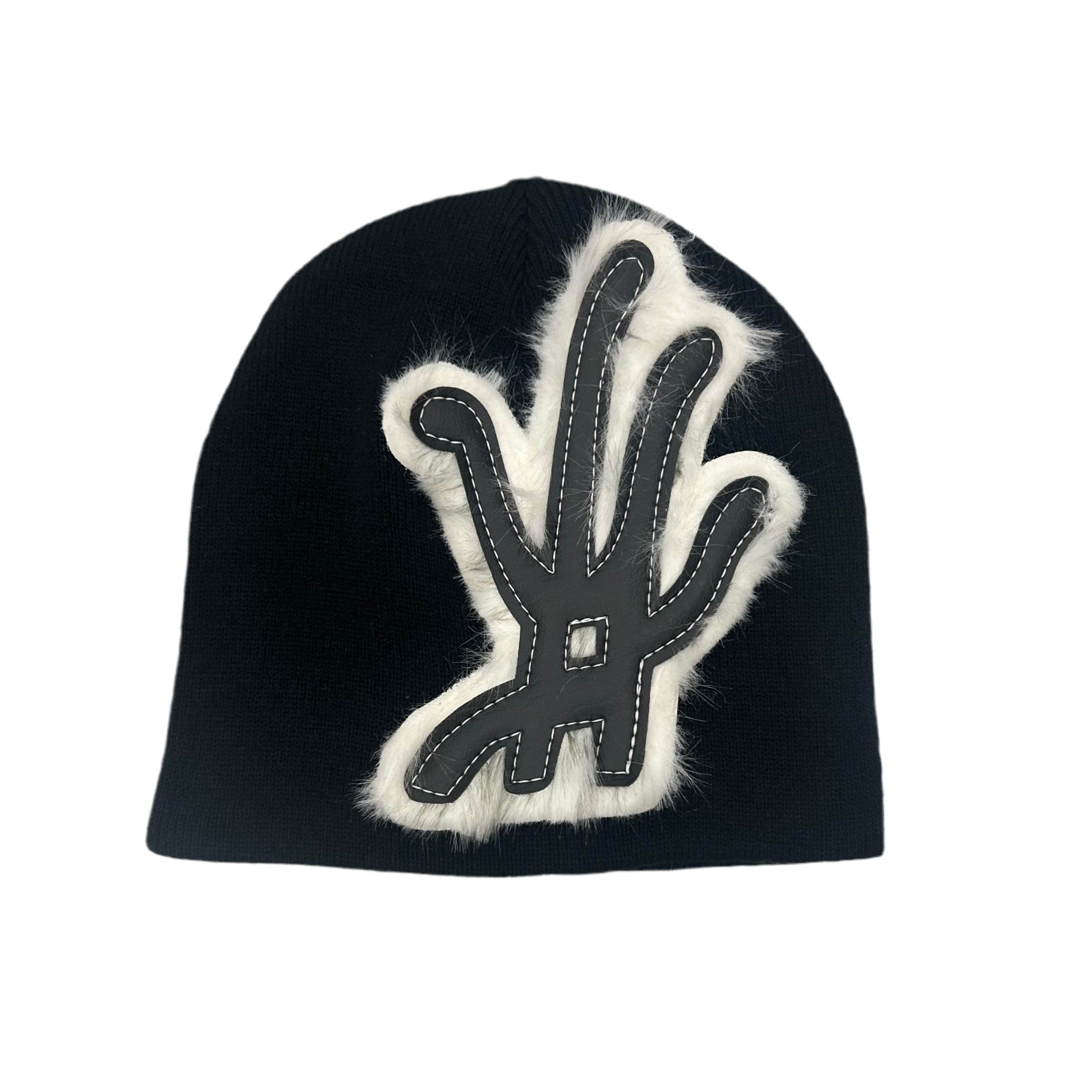 YKWYK BLACK & FUR COLOR FUR BEANIE