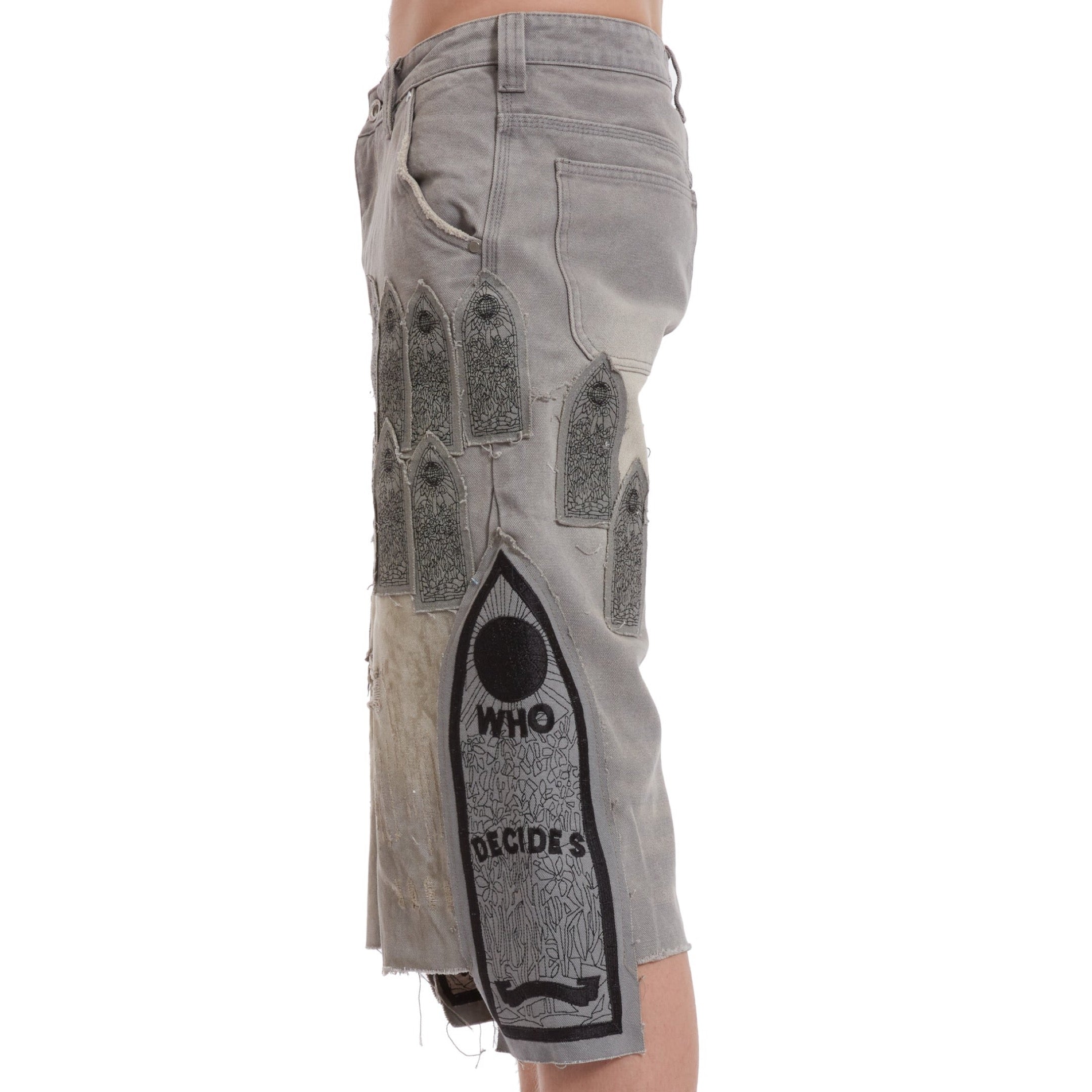 WHO DECIDES WAR PATCH ARCHED CARPENTER SHORT