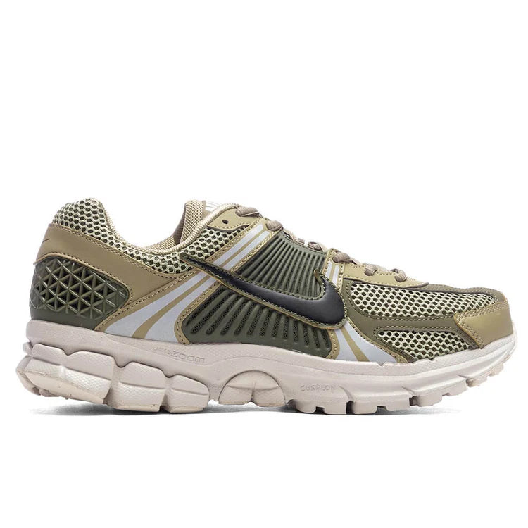 NIKE Zoom Vomero 5 (Olive/Black)