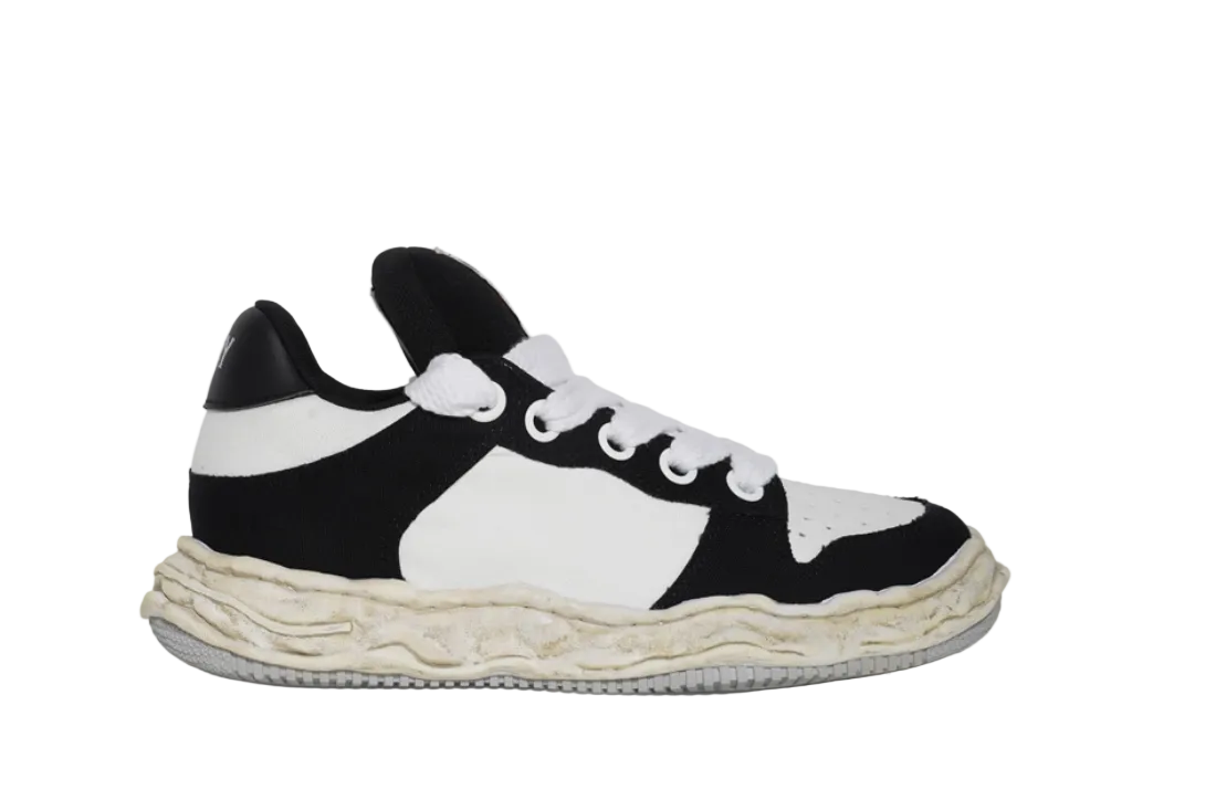 Maison MIHARA YASUHIRO Wayne Low Top Sneaker Black And White